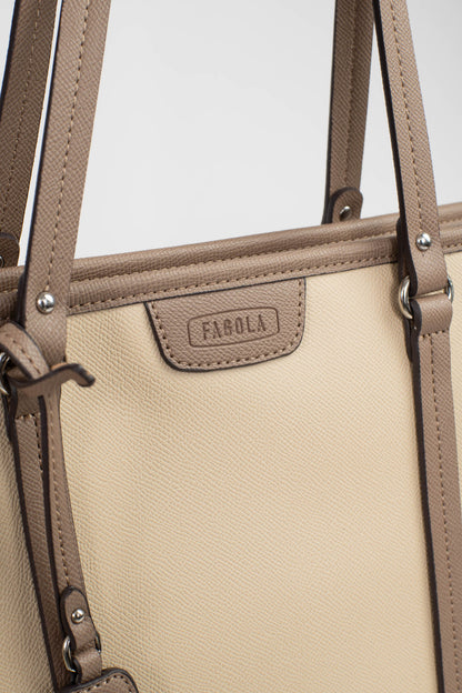 #couleur_crème/taupe