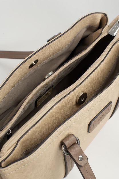 #couleur_crème/taupe